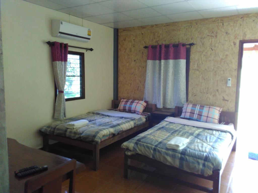 Ban Suan Sukjai Mae Sariang Hotel ภายนอก รูปภาพ
