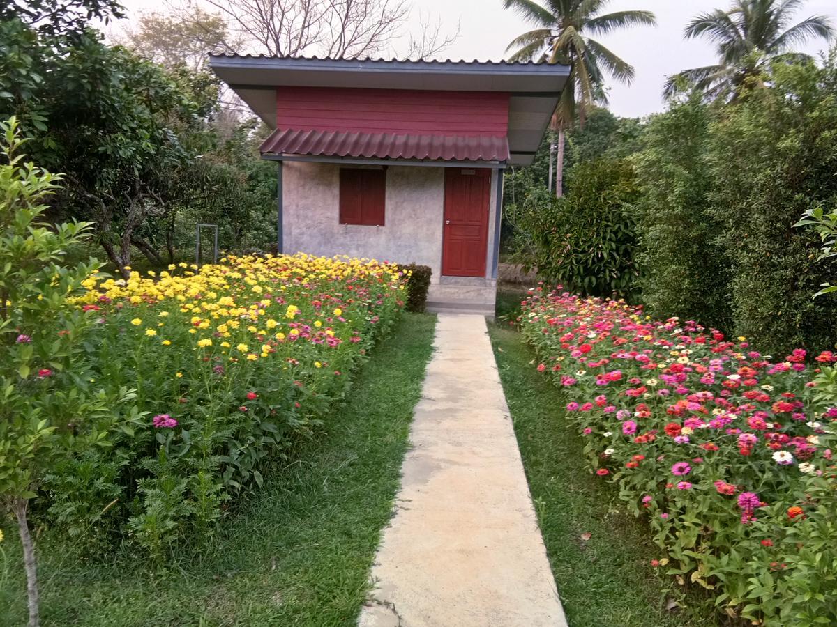 Ban Suan Sukjai Mae Sariang Hotel ภายนอก รูปภาพ