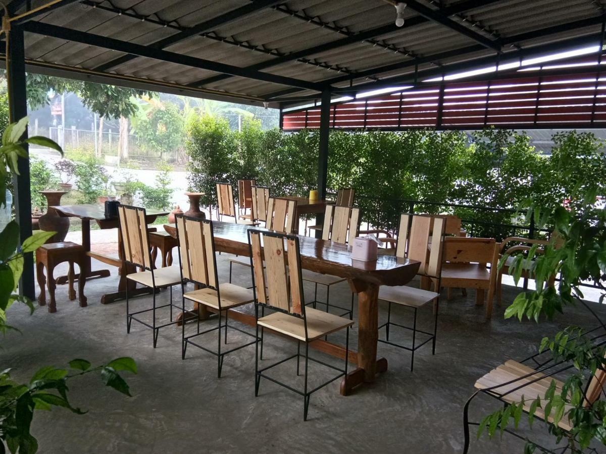 Ban Suan Sukjai Mae Sariang Hotel ภายนอก รูปภาพ