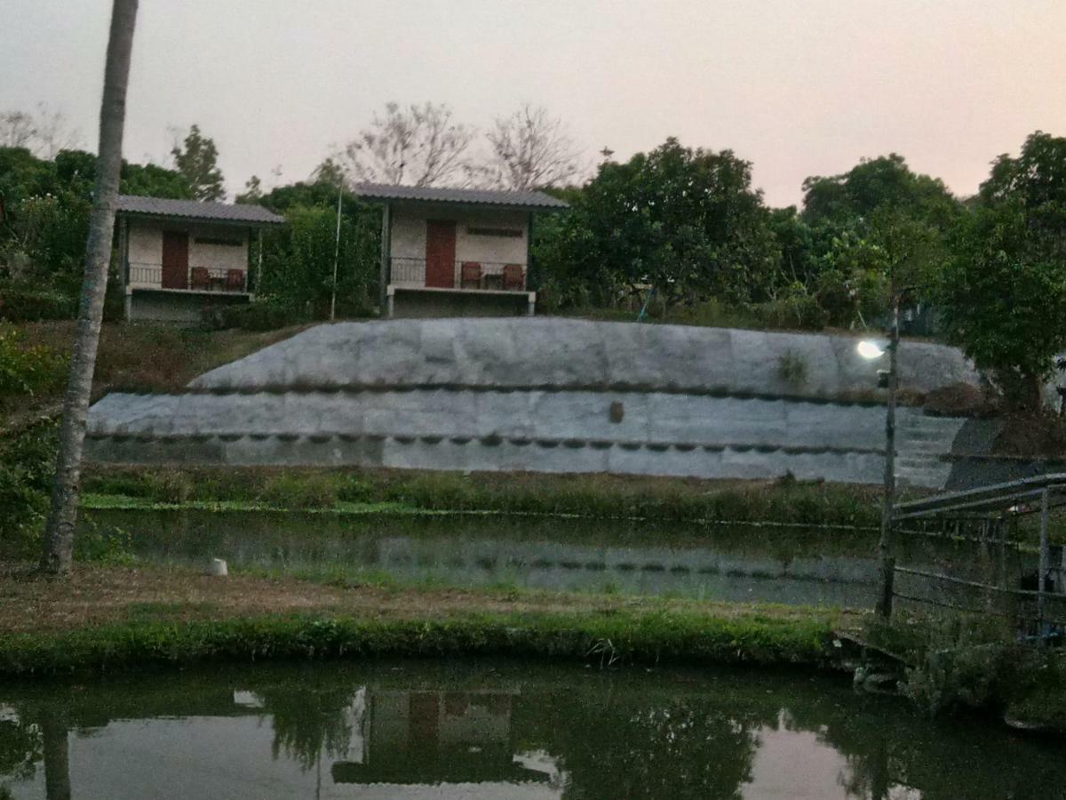Ban Suan Sukjai Mae Sariang Hotel ภายนอก รูปภาพ
