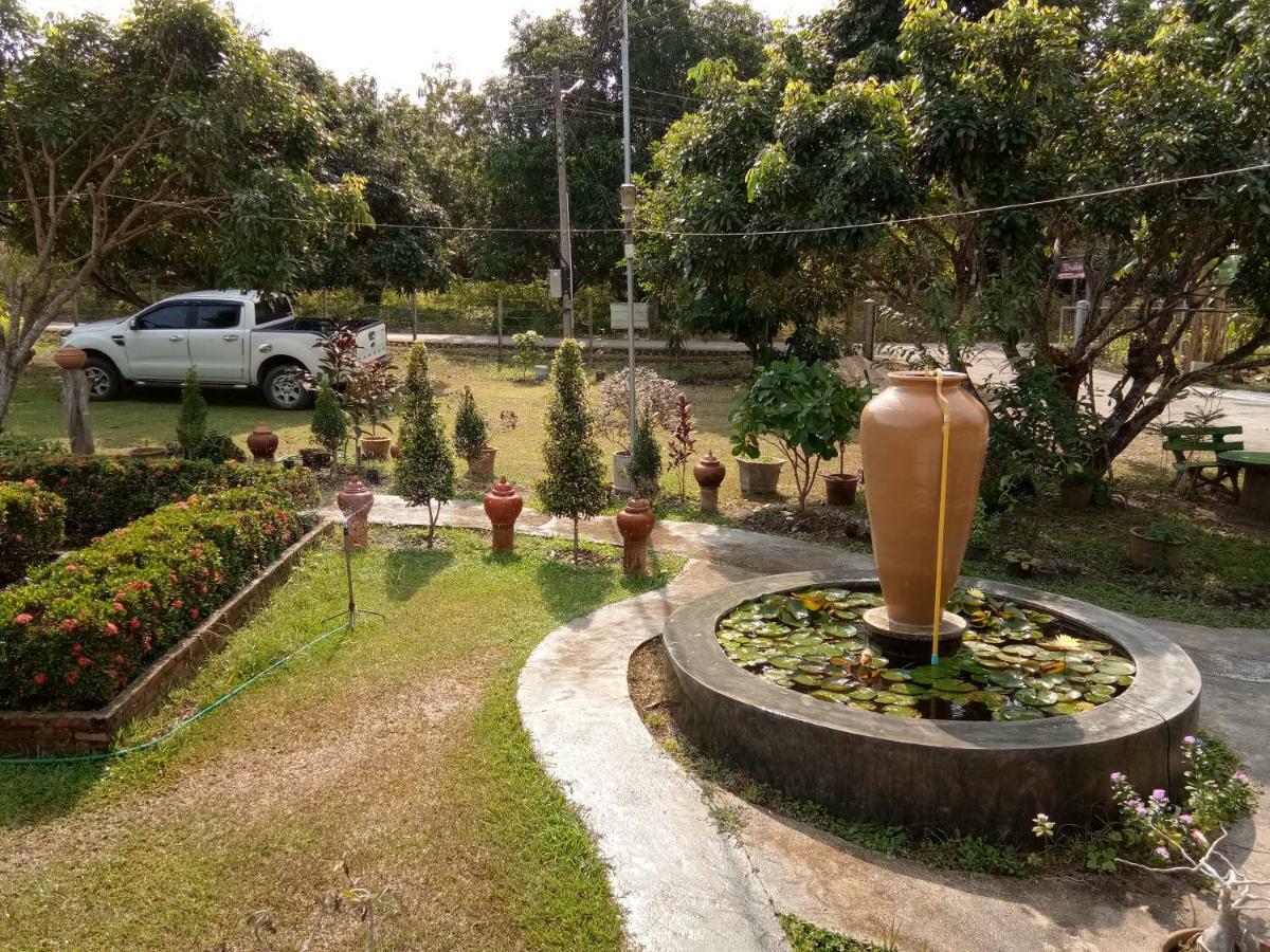 Ban Suan Sukjai Mae Sariang Hotel ภายนอก รูปภาพ