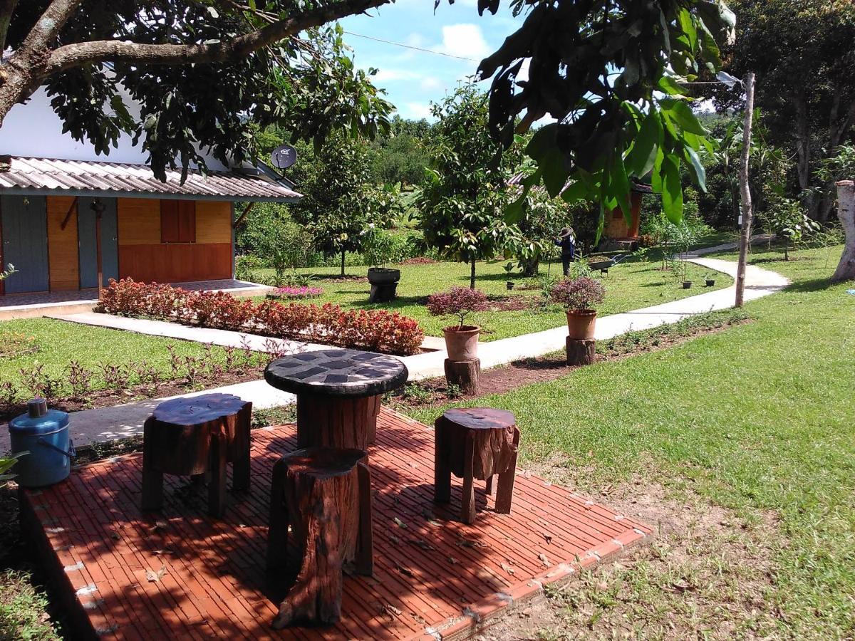Ban Suan Sukjai Mae Sariang Hotel ภายนอก รูปภาพ